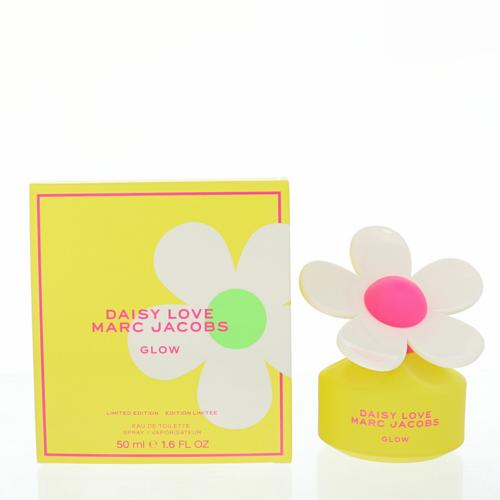 Daisy Love by Marc Jacobs
